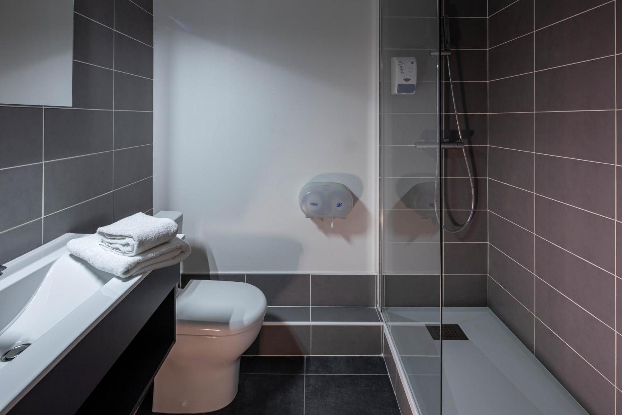 Logis Hotel Noemys Brive - Restaurant Le Teinchurier Kamer foto