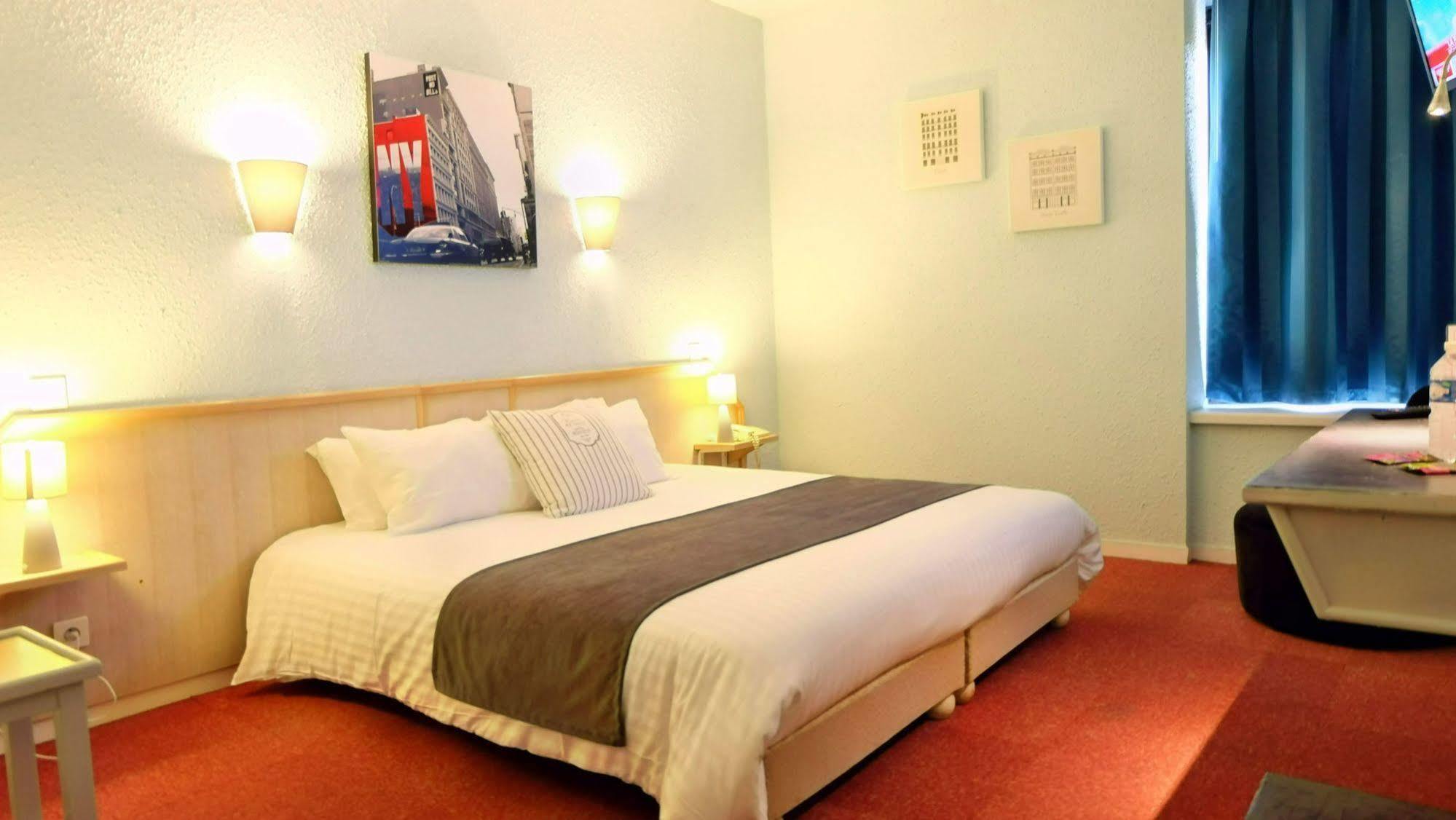 Logis Hotel Noemys Brive - Restaurant Le Teinchurier Buitenkant foto