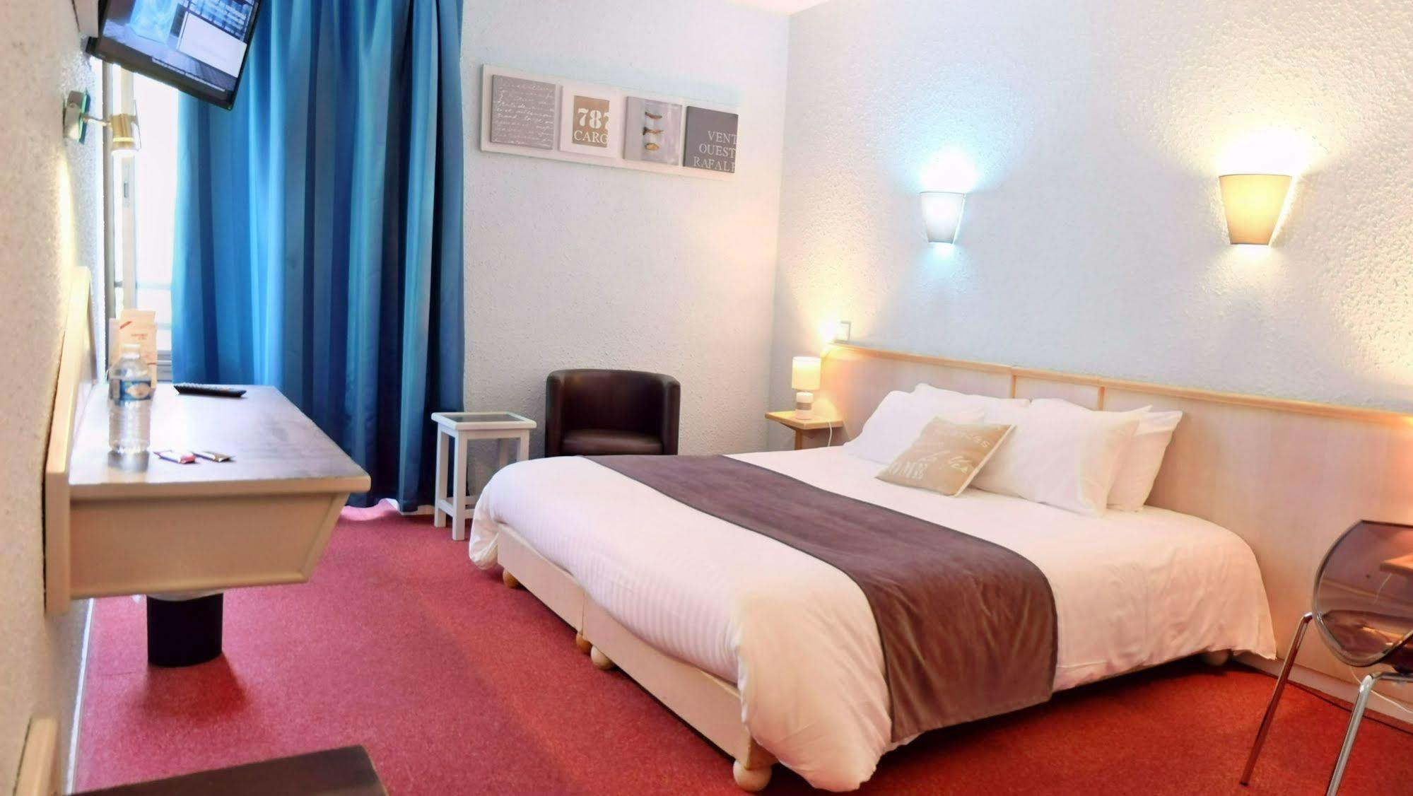 Logis Hotel Noemys Brive - Restaurant Le Teinchurier Buitenkant foto